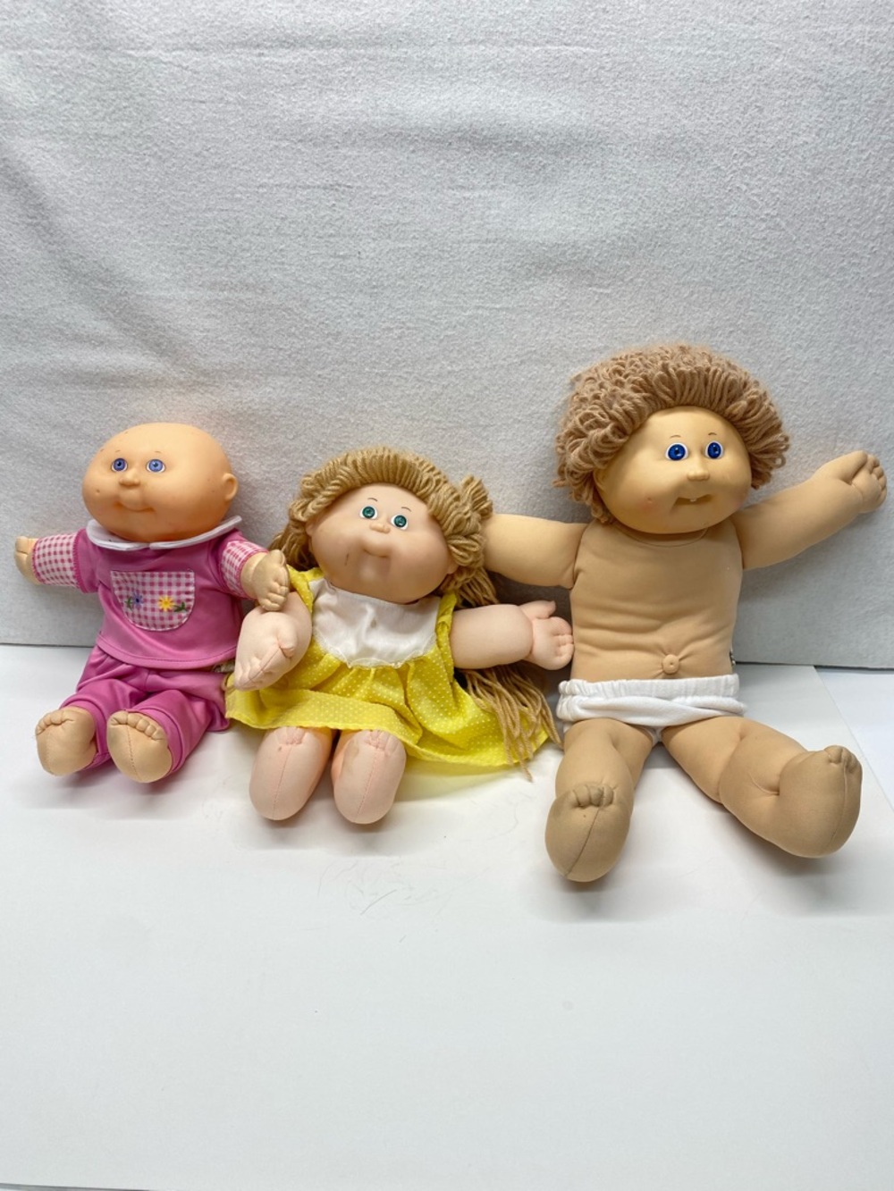Vintage Cabbage Patch Kids Set 3 Soft Plush Baby Dolls Boys Girl Xavier Roberts